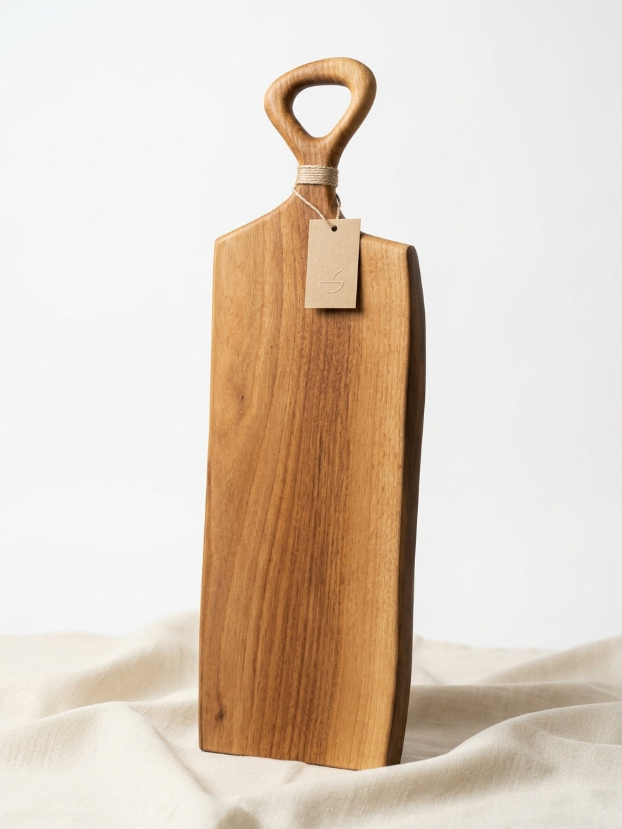 Skärbräda & serveringsbräda i europeisk valnöt – 60 cm